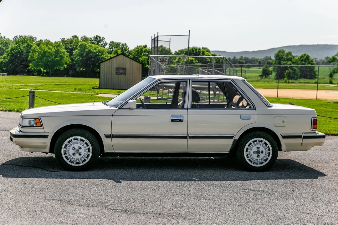 1985 Nissan Maxima 2nd Gen - Image 12 of 31