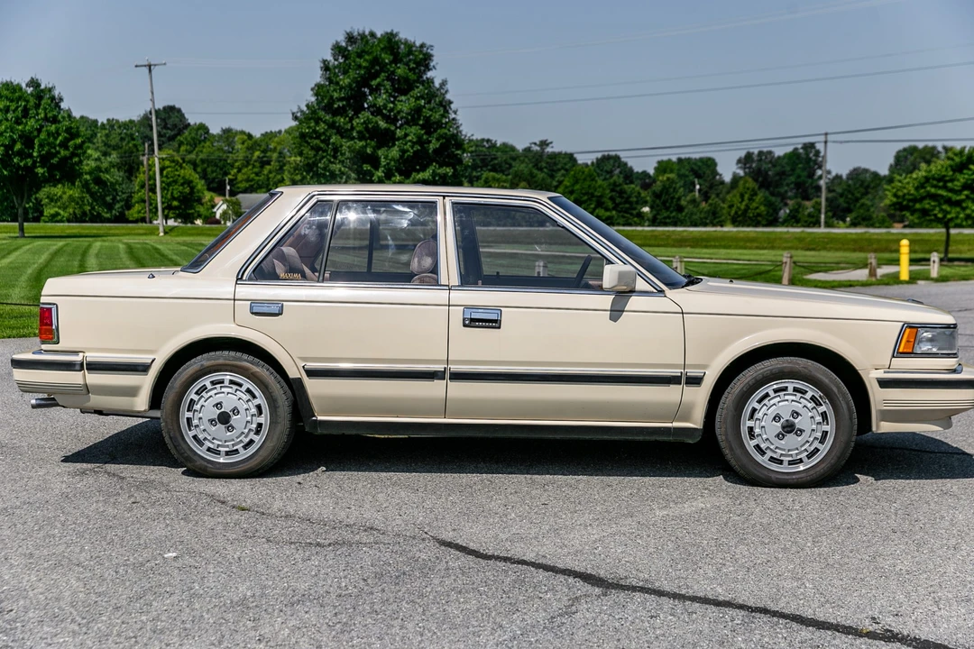 1985 Nissan Maxima 2nd Gen - Image 7 of 31