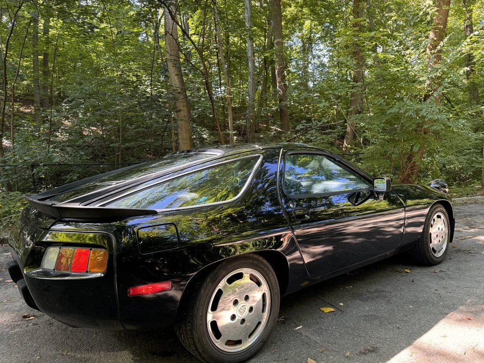 1985 Porsche 928 S - Image 16 of 31