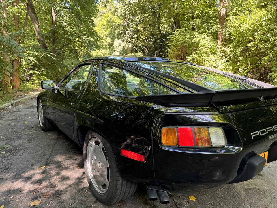1985 Porsche 928 S - Image 21 of 31