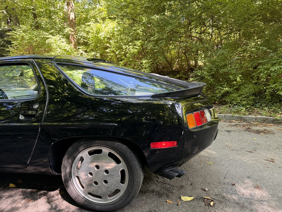 1985 Porsche 928 S - Image 20 of 31