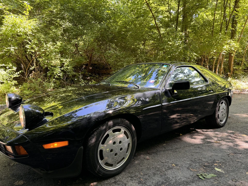 1985 Porsche 928 S - Image 8 of 31