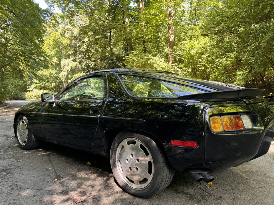 1985 Porsche 928 S - Image 11 of 31