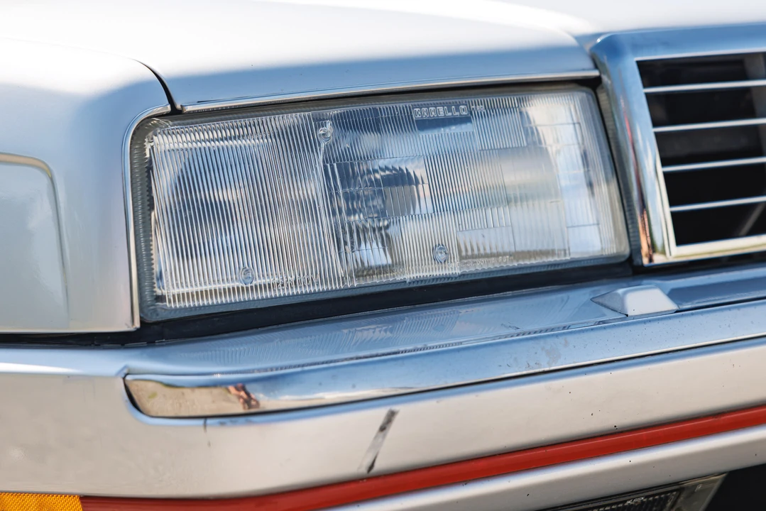 1987 Cadillac Allante - Image 17 of 31