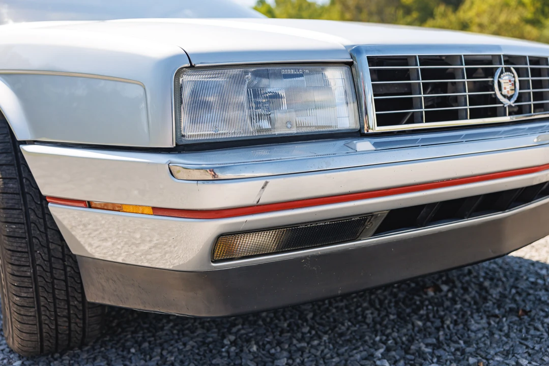 1987 Cadillac Allante - Image 15 of 31