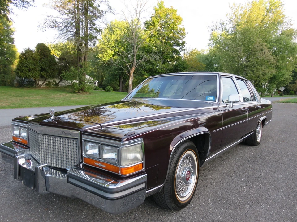 1987 Cadillac Brougham - Image 2 of 31