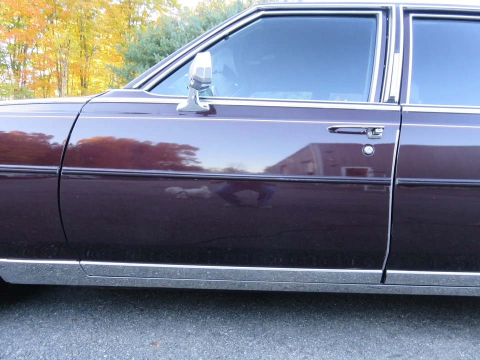 1987 Cadillac Brougham - Image 25 of 31