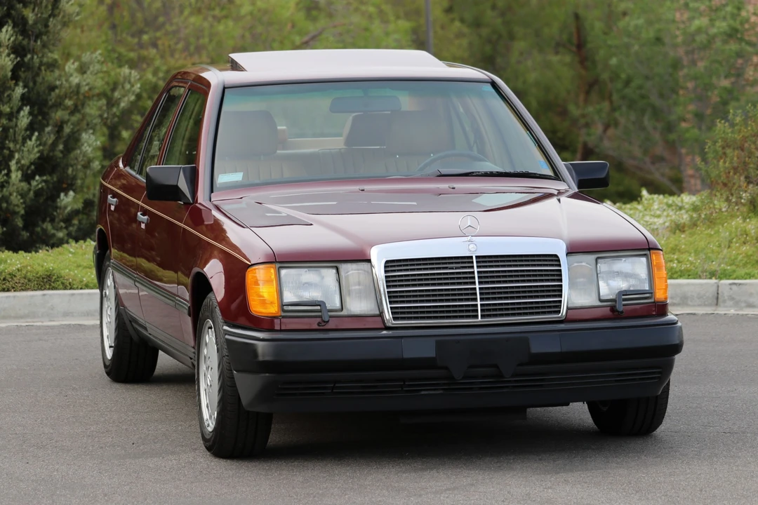 1987 Mercedes-Benz W124 E-Class - Image 13 of 31