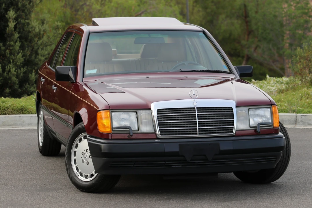 1987 Mercedes-Benz W124 E-Class - Image 12 of 31
