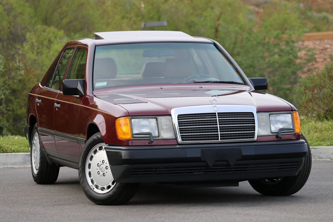 1987 Mercedes-Benz W124 E-Class - Image 11 of 31