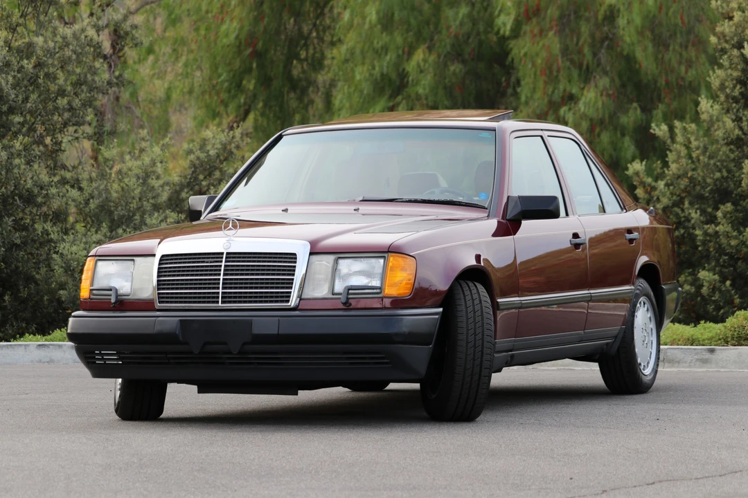1987 Mercedes-Benz W124 E-Class - Image 25 of 31