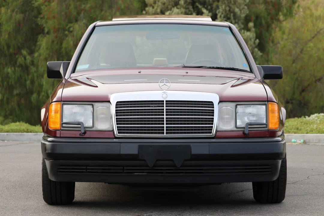 1987 Mercedes-Benz W124 E-Class - Image 21 of 31