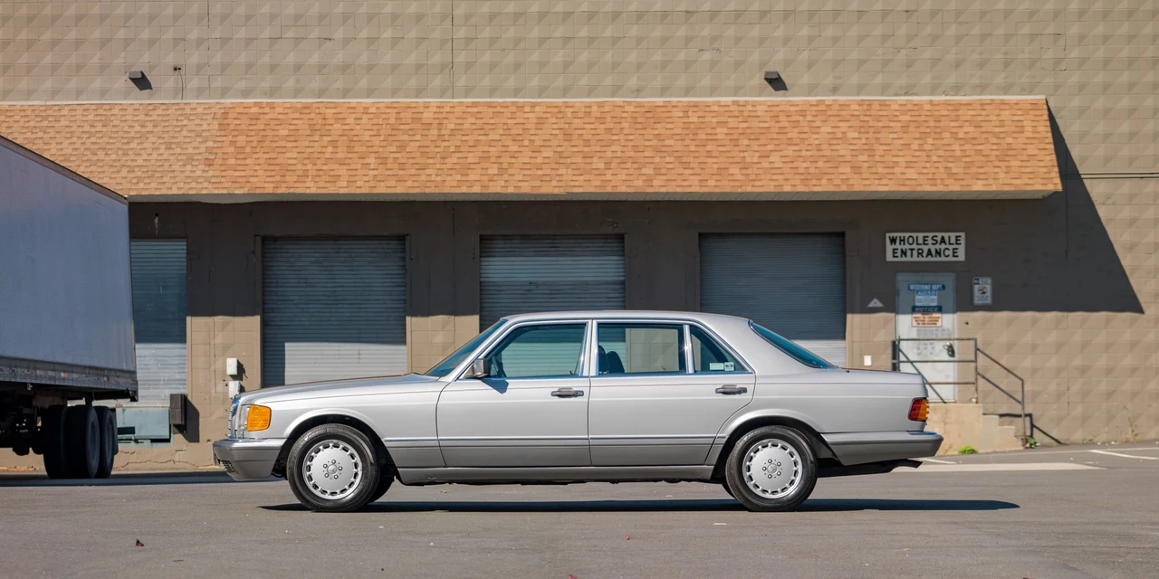 1987 Mercedes-Benz W126 S-Class Sedan - Image 8 of 31