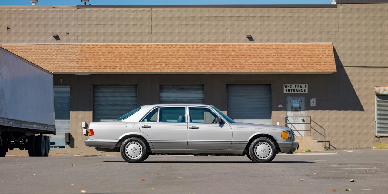 1987 Mercedes-Benz W126 S-Class Sedan - Image 15 of 31