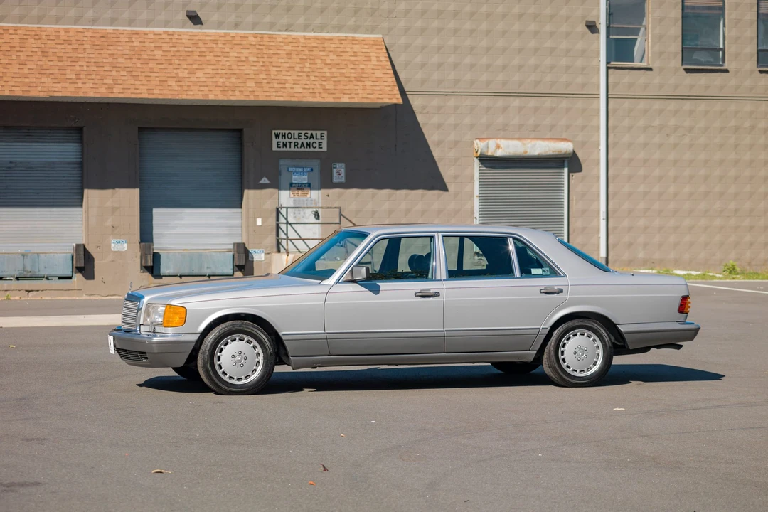 1987 Mercedes-Benz W126 S-Class Sedan - Image 6 of 31
