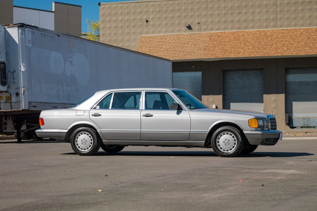 1987 Mercedes-Benz W126 S-Class Sedan - Image 16 of 31