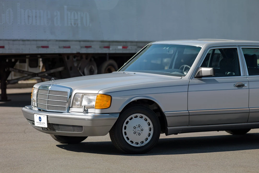 1987 Mercedes-Benz W126 S-Class Sedan - Image 24 of 31