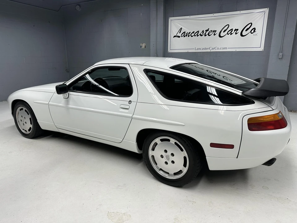 1987 Porsche 928 S4 - Image 8 of 31