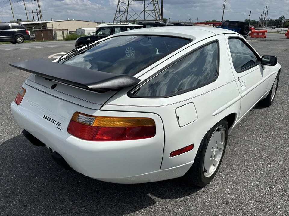 1987 Porsche 928 S4 - Image 28 of 31