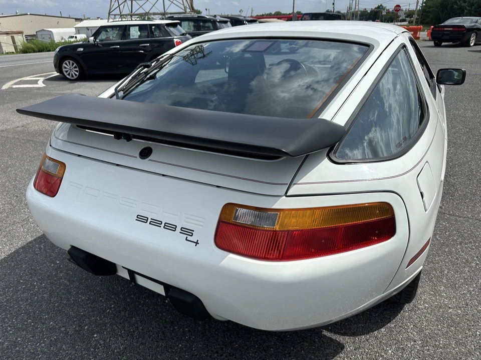 1987 Porsche 928 S4 - Image 27 of 31