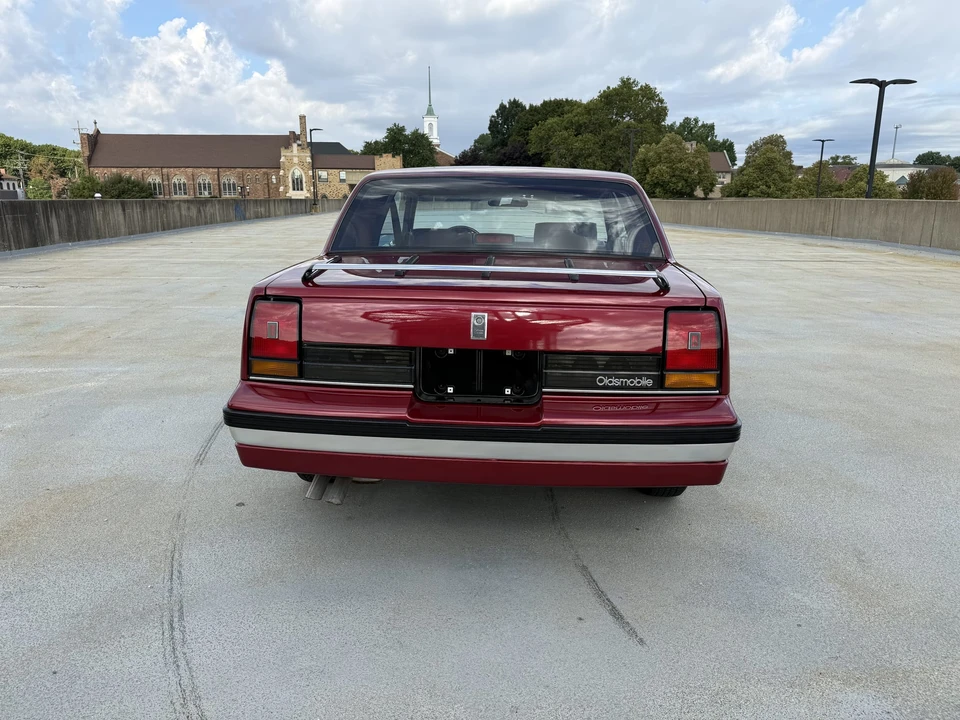 1988 Oldsmobile Cutlass 5th Gen - Image 15 of 31