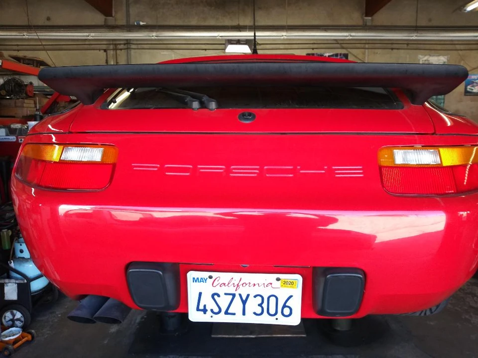 1988 Porsche 928 S4 - Image 25 of 31