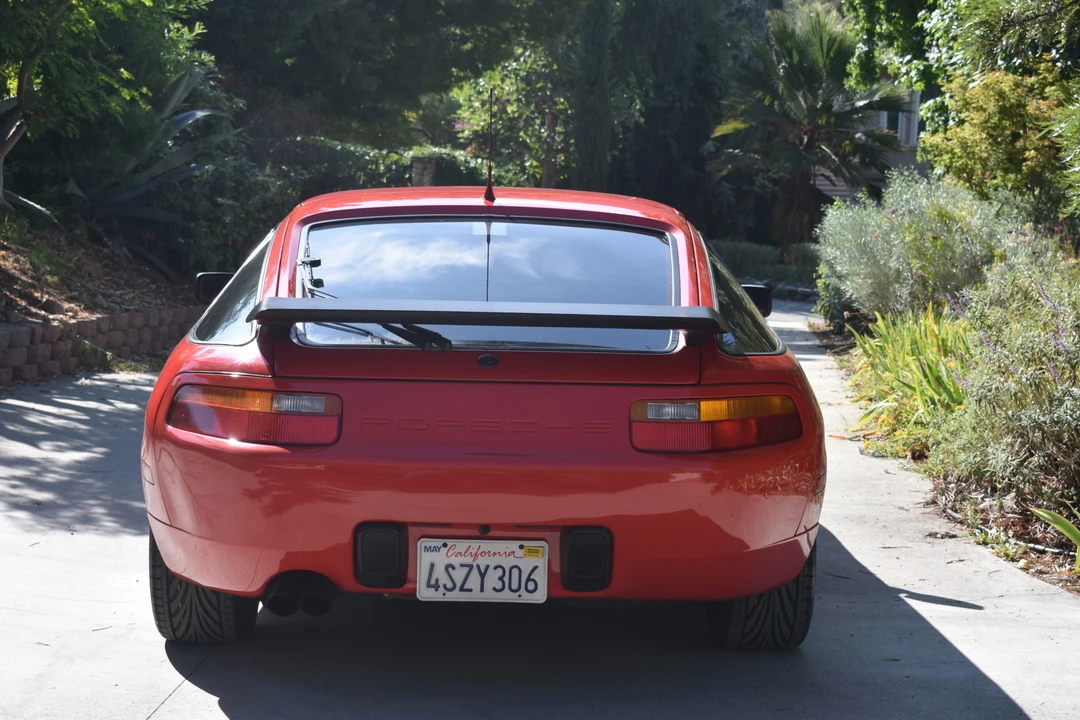 1988 Porsche 928 S4 - Image 17 of 31