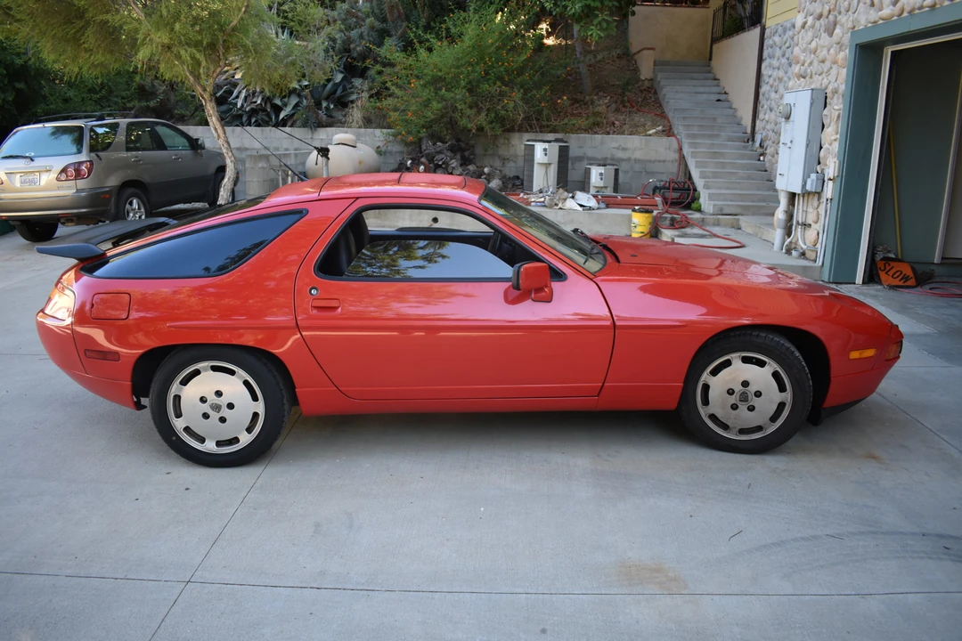 1988 Porsche 928 S4 - Image 5 of 31