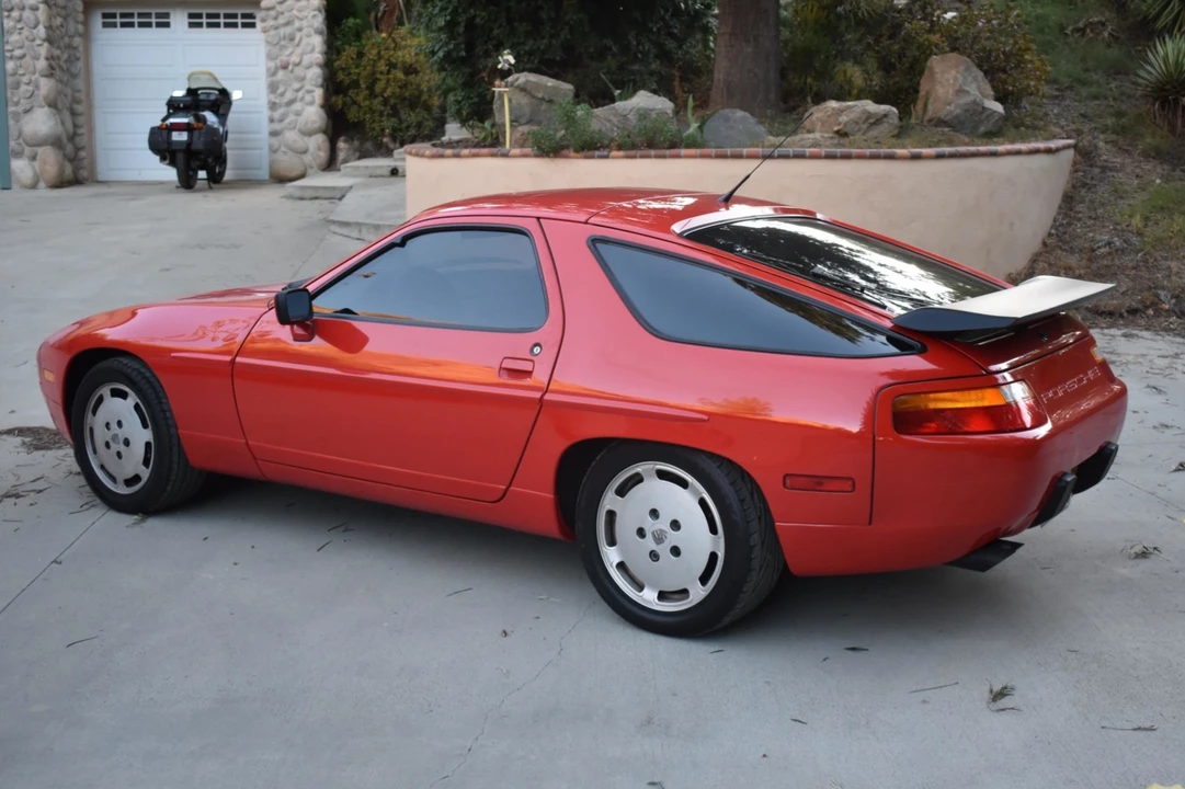 1988 Porsche 928 S4 - Image 13 of 31