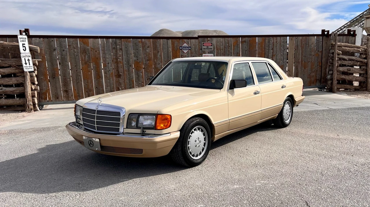 1989 Mercedes-Benz W126 S-Class Sedan - Image 5 of 31
