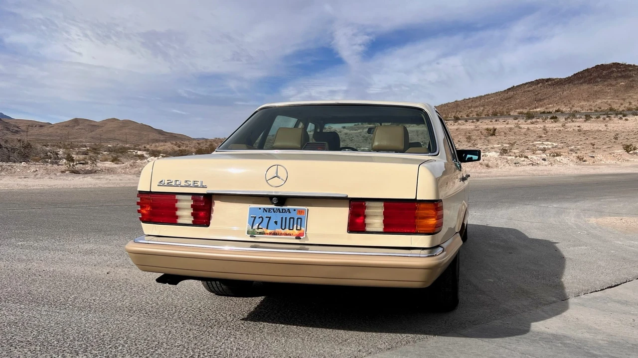 1989 Mercedes-Benz W126 S-Class Sedan - Image 18 of 31