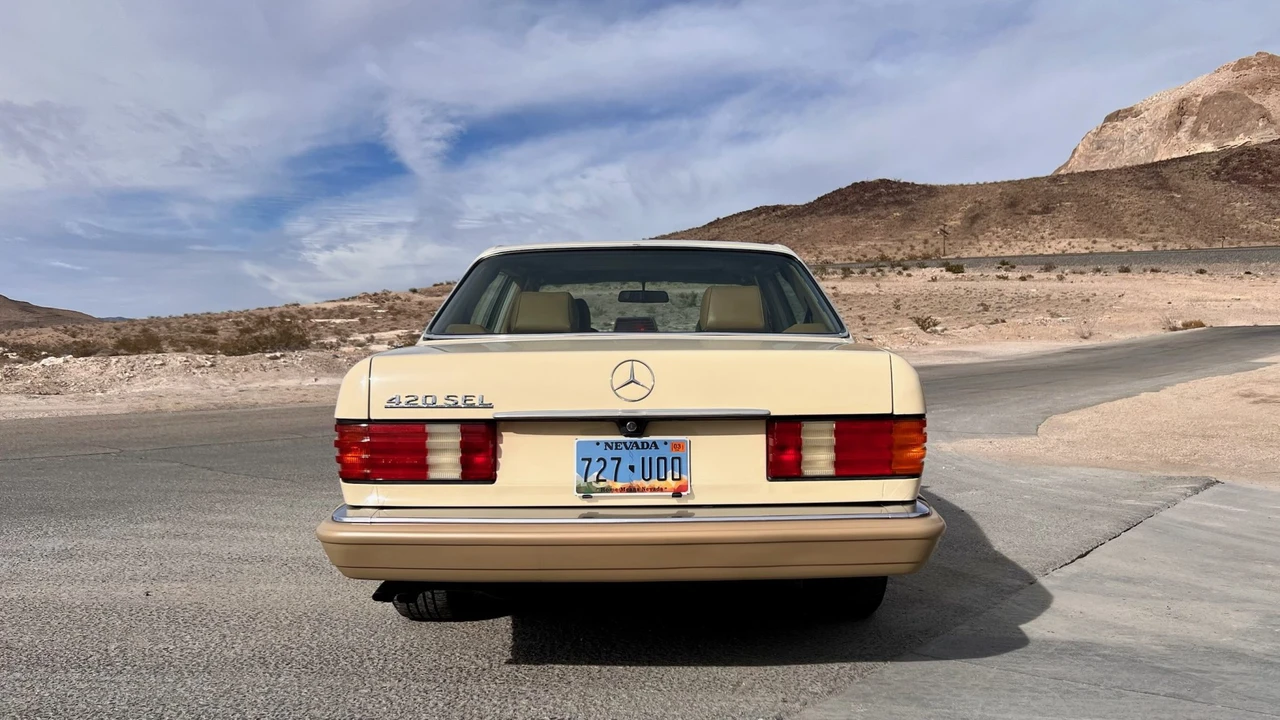 1989 Mercedes-Benz W126 S-Class Sedan - Image 17 of 31