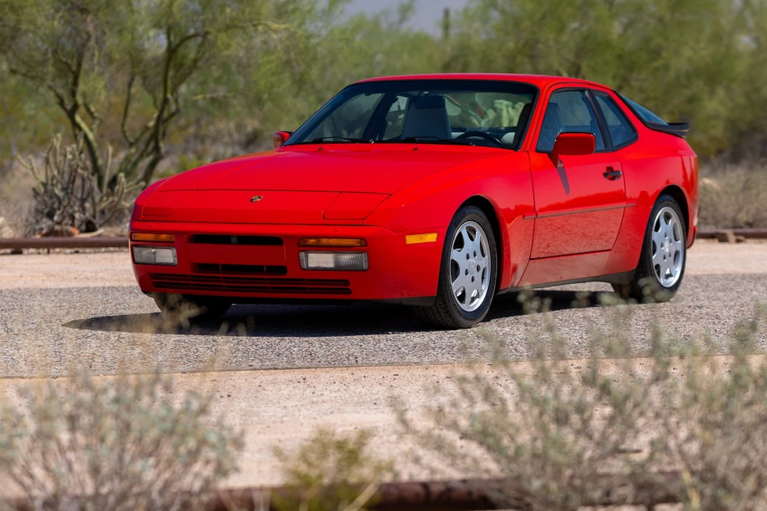 1989 Porsche 944 Turbo - Image 9 of 31