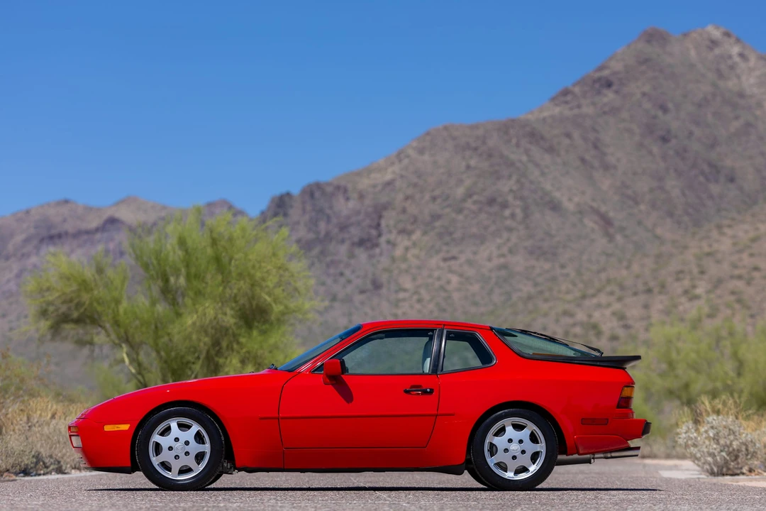 1989 Porsche 944 Turbo - Image 15 of 31