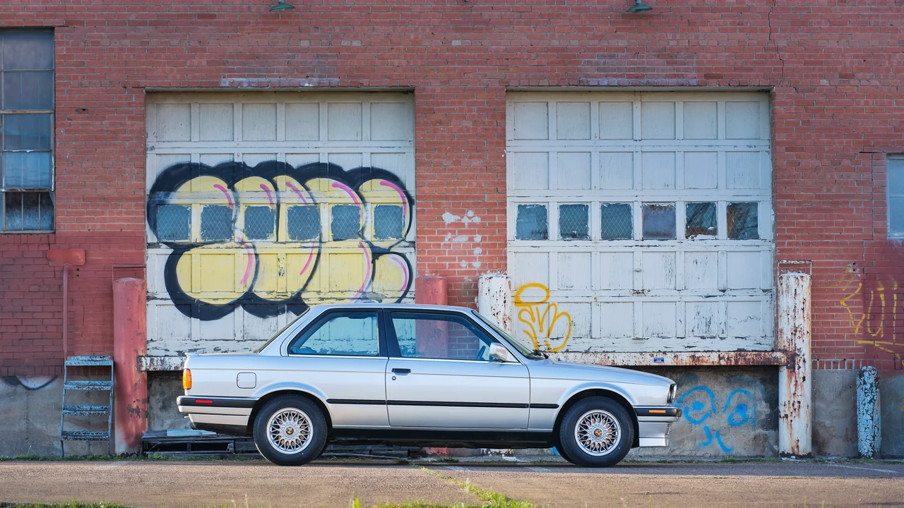 1990 BMW E30 3 Series - Image 12 of 31