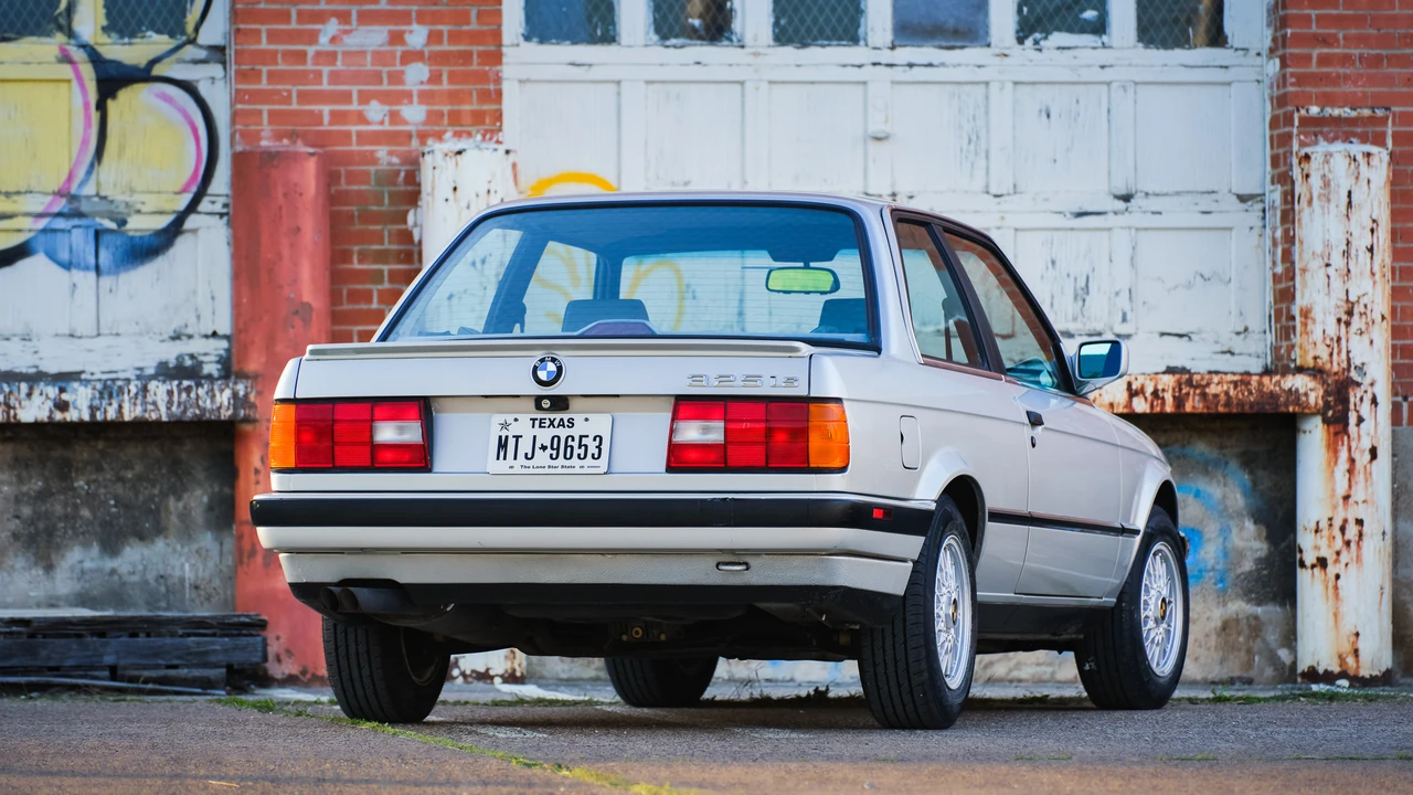 1990 BMW E30 3 Series - Image 10 of 31