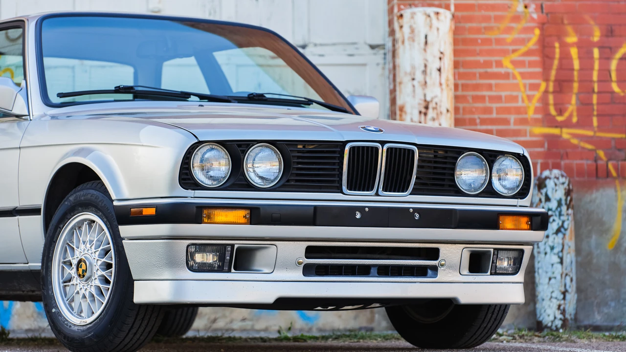 1990 BMW E30 3 Series - Image 17 of 31