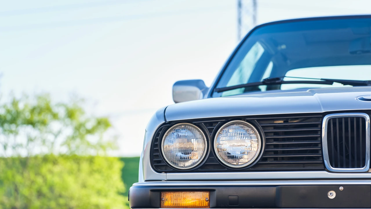 1990 BMW E30 3 Series - Image 18 of 31