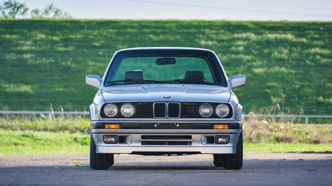 1990 BMW E30 3 Series - Image 15 of 31