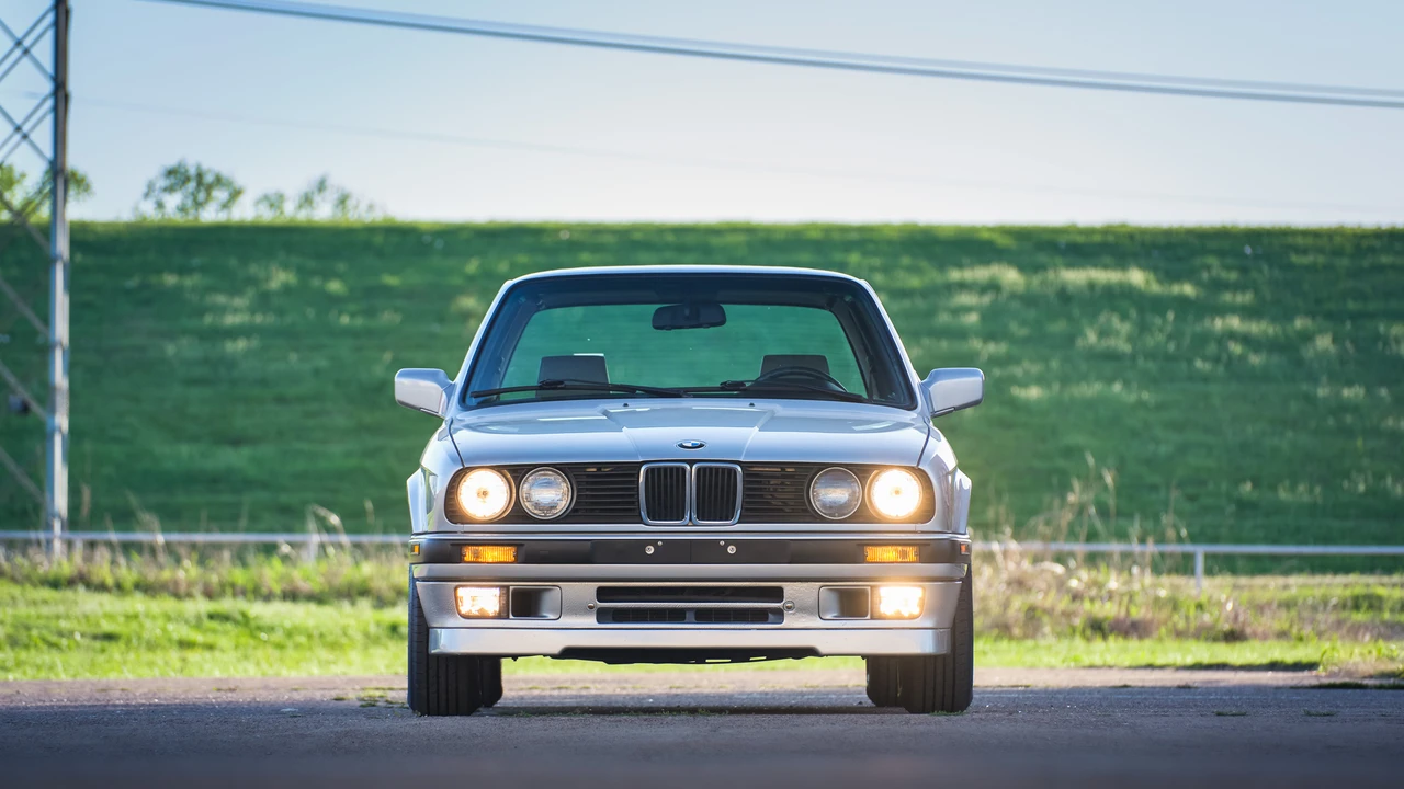 1990 BMW E30 3 Series - Image 16 of 31