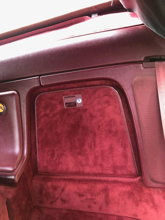 1990 Buick Reatta - Image 28 of 31