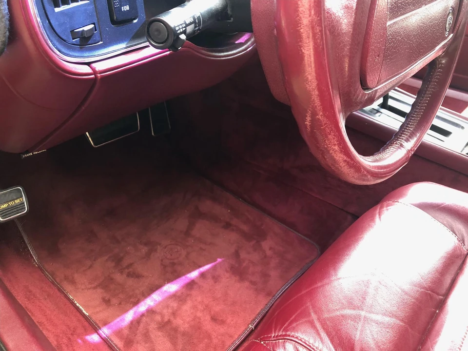 1990 Buick Reatta - Image 18 of 31