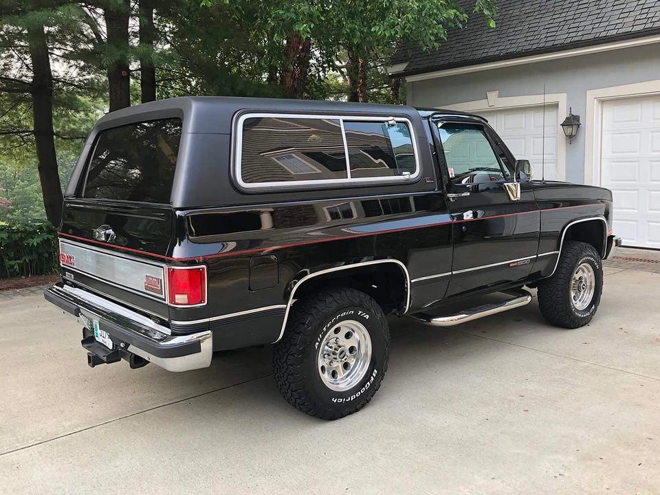 1990 GMC Jimmy 2nd Gen - Image 29 of 31