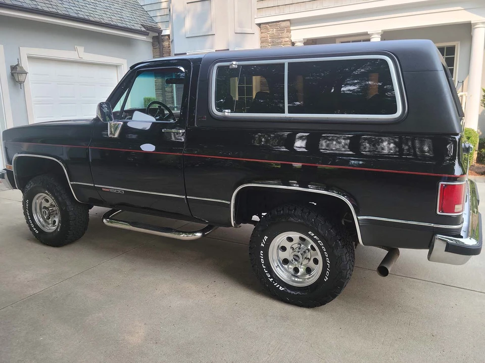 1990 GMC Jimmy 2nd Gen - Image 17 of 31