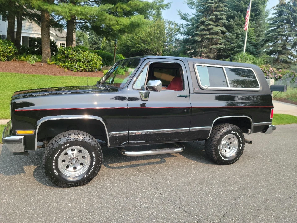1990 GMC Jimmy 2nd Gen - Image 13 of 31