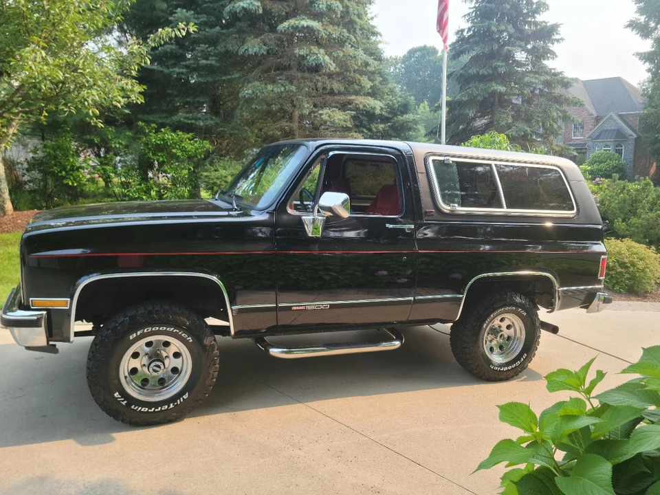 1990 GMC Jimmy 2nd Gen - Image 12 of 31