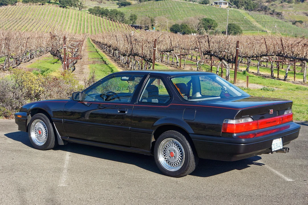 1990 Honda Prelude 3rd Gen - Image 26 of 31