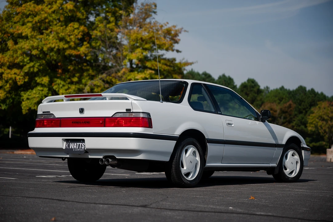 1990 Honda Prelude 3rd Gen - Image 16 of 31