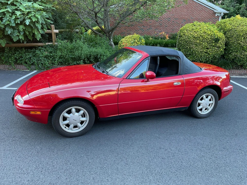 1990 Mazda NA MX-5 Miata - Image 25 of 31