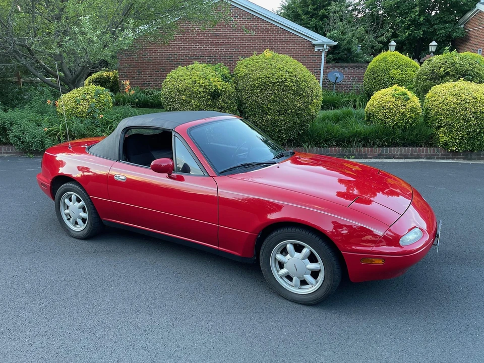 1990 Mazda NA MX-5 Miata - Image 22 of 31